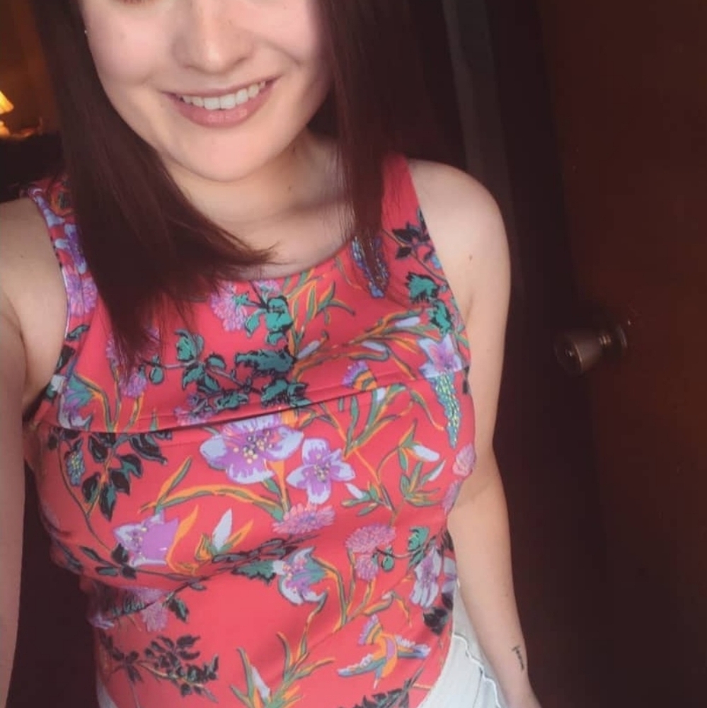 Beautiful Tropical Floral Coral Tank with Cutout